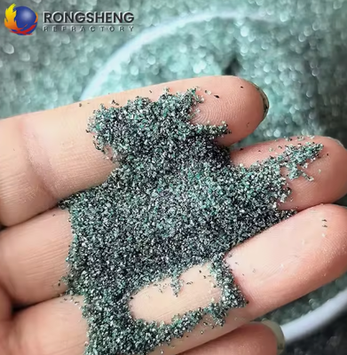 RONGSHENG di alta purezza polvere di carburo di silicio verde ghiaia abrasiva 240# 360# F1200 alta resistenza 1900 ceramica refrattaria