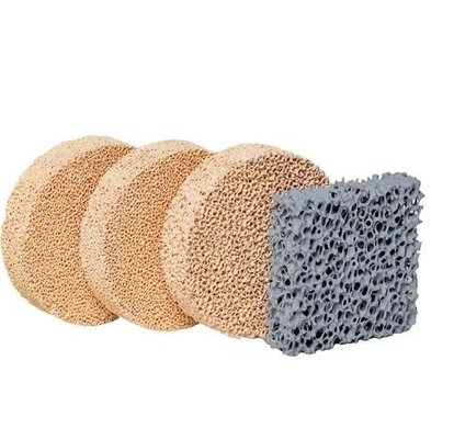 Filtro di schiuma in ceramica a misura personalizzata 10-60ppi Piastra di filtro in ceramica di schiuma in alluminio per filtrazione della fusione di alluminio fuso