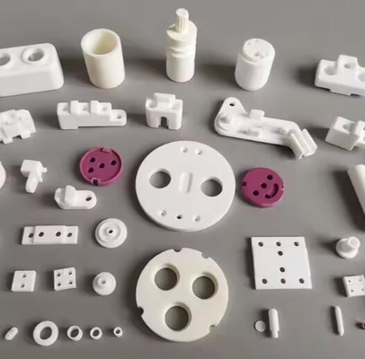 Buona conduttività termica Precisione resistente all'usura Beryllia Ceramica BeO Beryllium Oxide Ceramica per apparecchiature semiconduttrici