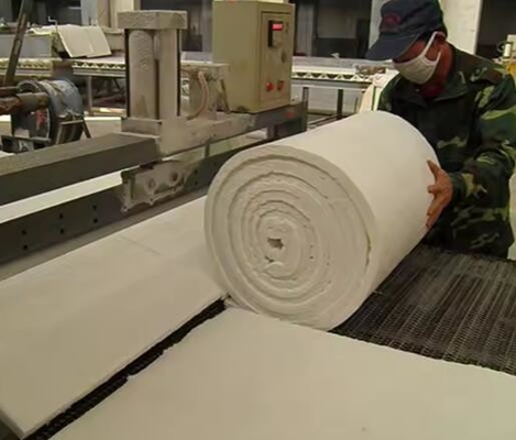 Coperta in fibra ceramica di lana isolante ad alta temperatura 1260c 50mm 25mm spessa Coperta a chiodo in silicato di allumina