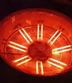 Elementi di riscaldamento a alta temperatura di carburo di silicio 1400c 1500c Sic Tubi elettrici di riscaldamento per forno