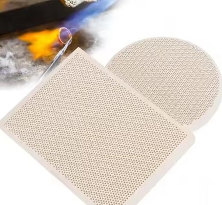 Placca ceramica a nido di miele a cordierite porosa a infrarossi di alta resistenza 50-200 mm per la resistenza agli urti termici del bruciatore