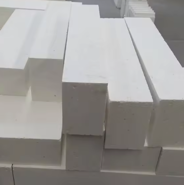 Mattoni refrattari del rivestimento del mattone della mullite del corindone dell'alta allumina di Rongsheng per il forno da cemento del forno di vetro e l'industria siderurgica