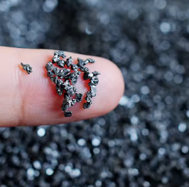 Polvere di carburo di silicio nero di alta qualità 97-99% Purezza Sic Abrasivo Refrattario di lucidatura Carburo di silicio