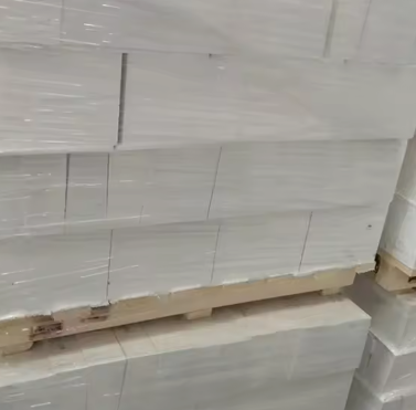 Alta purezza di alluminio fuso di corindone mullite mattoni ad alta temperatura forno di forno di corindone mullite mattoni refrattari