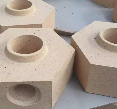 Fornitura di fabbrica Mullite Alumina Fireclay Casting Runner Bricks Round Refractory Brick Casting Nozzle Bricks For Foundry Steel